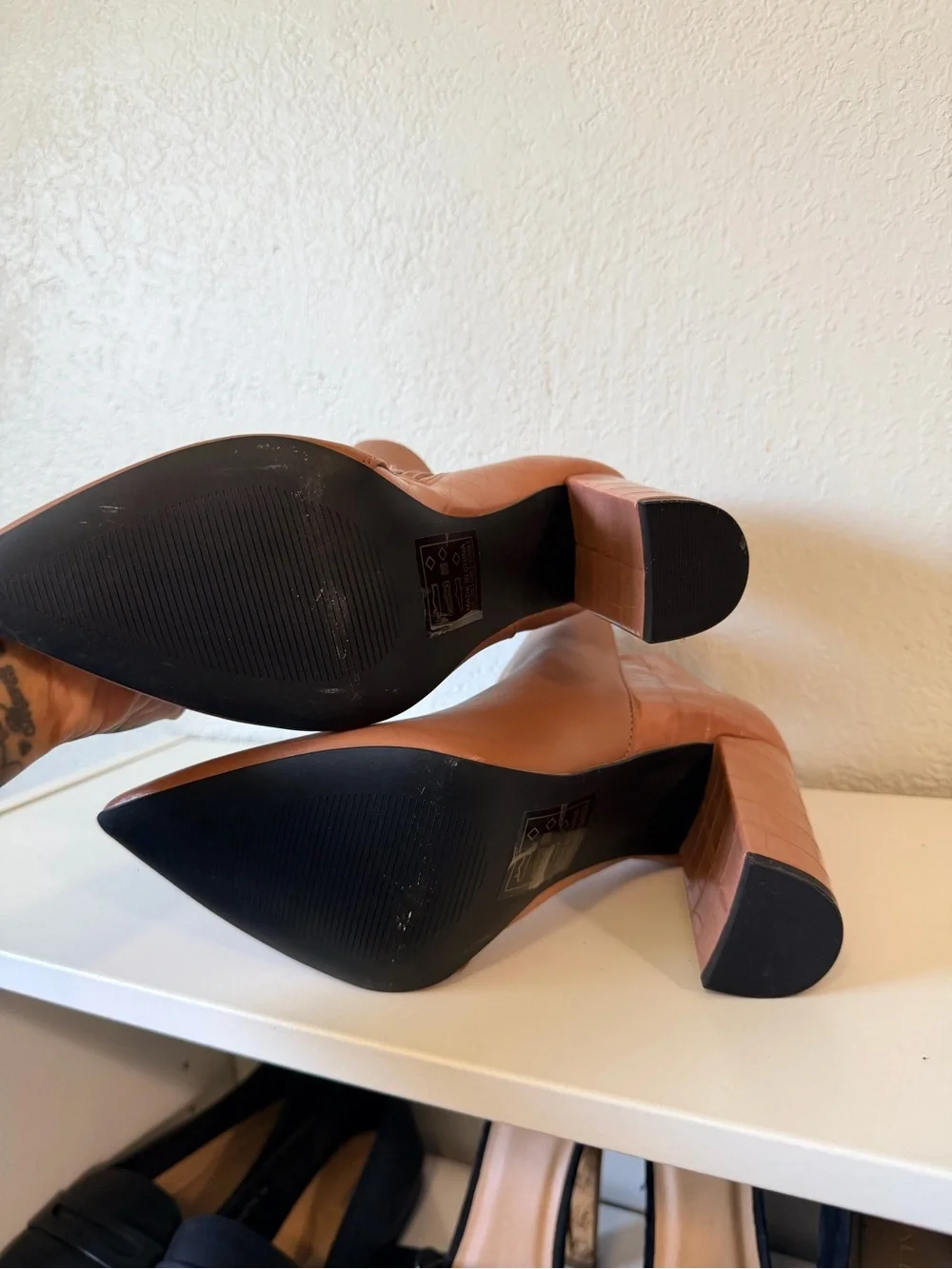 Women's Pointed Toe Ankle Booties in Brown